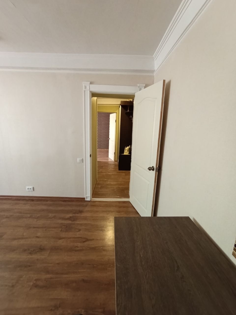 ❗❗❗Продам квартиру🏘 2 комн на кв. Солнечный,1/5 ,после ремонта, без долгов, документы готовы,собственник один. Прекрасное местоположение рядом школа, сад, ТЦ, супермаркет, рынок, строительный магазин, детская стоматология, гаражный кооператив, стоянка для авто во дворе. Окна МП. 4 800 000 ₽. По вопросам звони...