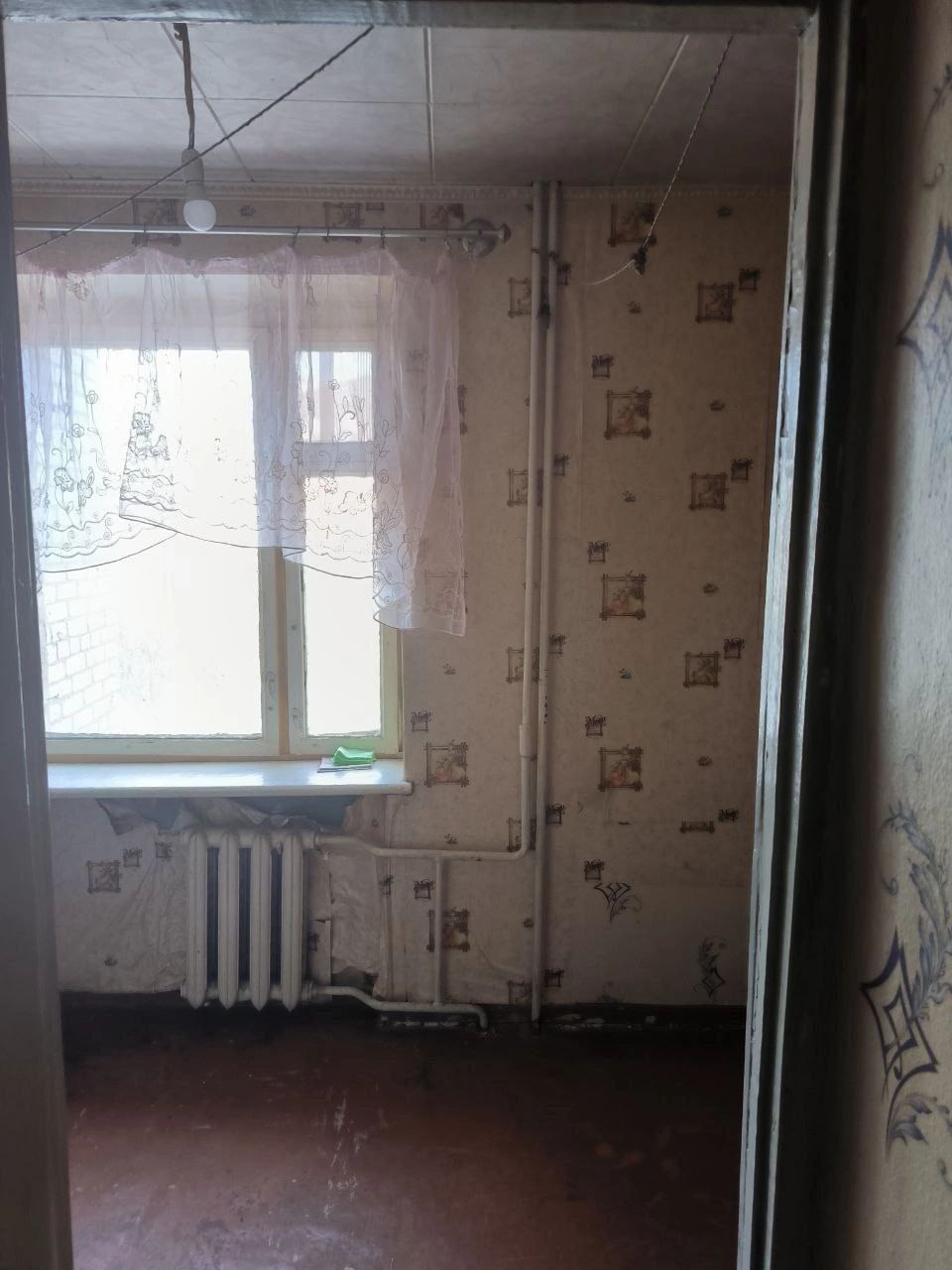 Продам 1 комнатную квартиру на городке Пархоменко 5/9 эт. Рядом с остановкой Донбасс. Квартира 27.7 кв. м.теплая, не угловая, под ремонт , дом кирпичный. Хорошее расположение: Самый центр, детский сад, школа, магазины, супермаркет, стоянка, транспорт. . ✅ Цена 3 900 000₽ Наличка. ☎ +79592952103 Николай. ...